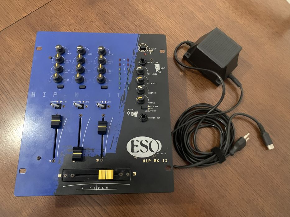 Mesa de DJ ESO Hip Mk2