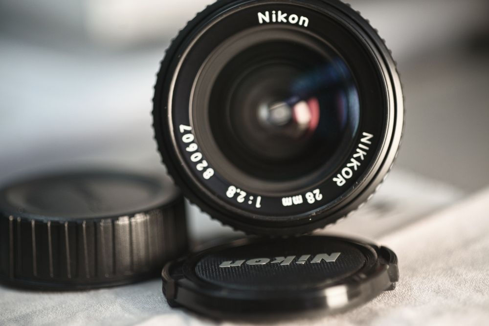 Nikon Nikkor Ai-s 28mm f/2.8