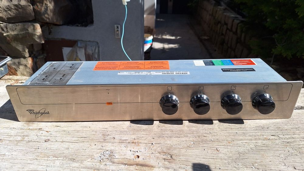 Kuchenka elektryczna Whirpool AKP469