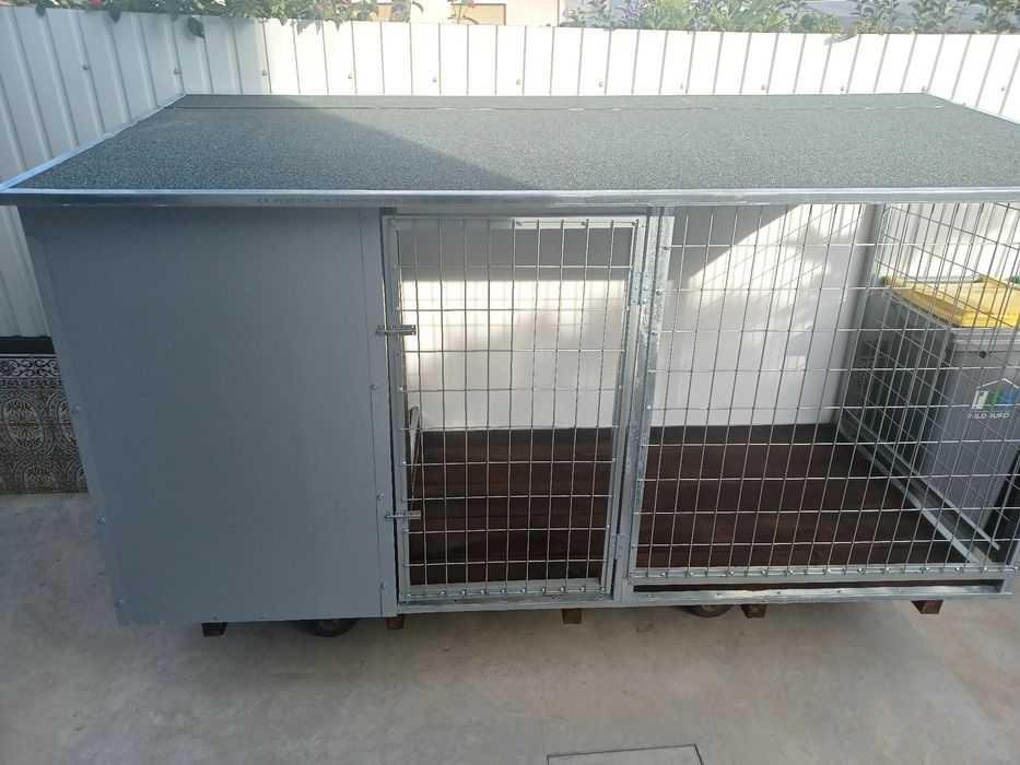 Casota / Canil com 2,50m comprimento Pronta para entrega