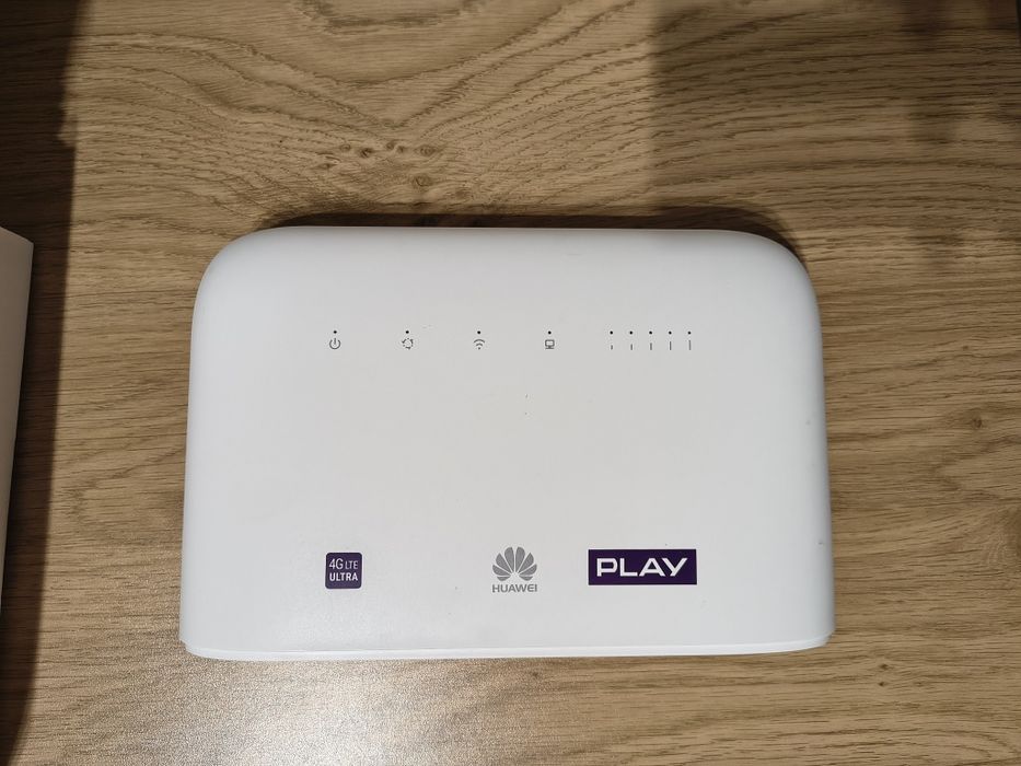 Router Huawei B715 LTE, na kartę