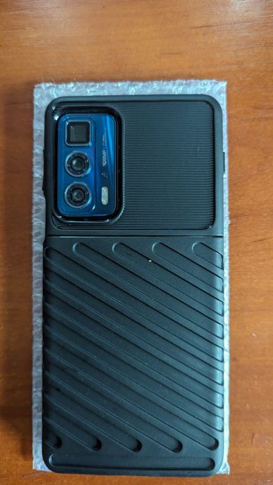 Motorola edge 20 pro 12/256gb.