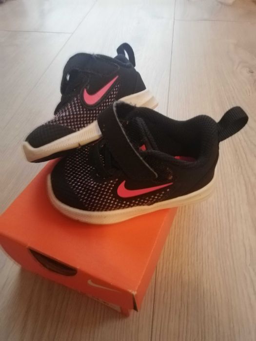 Buty Nike roz. 19,5, 10 cm