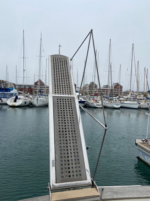 OPACMARE - Passarela hidráulica, extensível 2,50 metros.