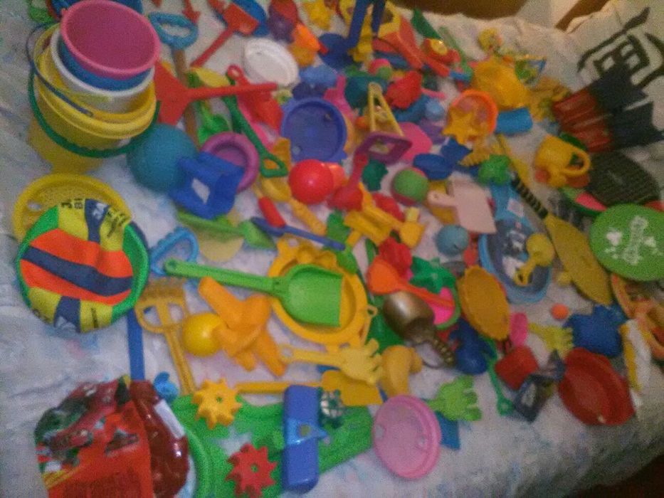 Assorted Beach Toys Set64741097670531120