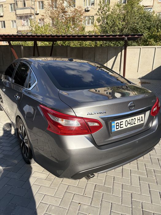 Продам Nissan Altima 2018