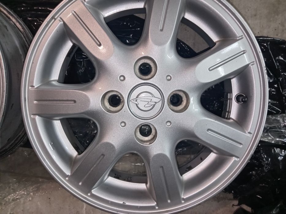 Легкосплавні диски R 14 4 x100 ET 43.5 ЦО 56.6 Ravon R2