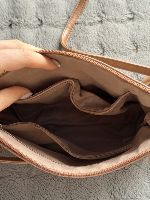 Жіноча сумка через плече бежева Michael Kors