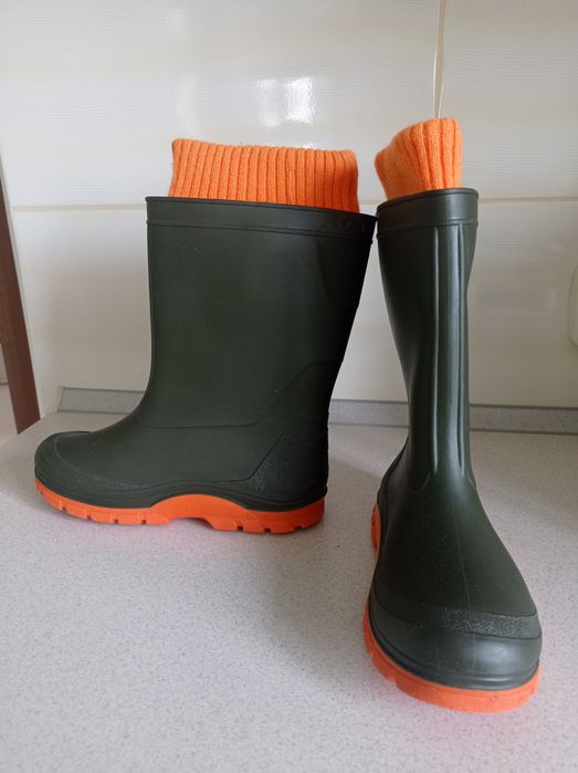 Продам дитячі гумові чоботи