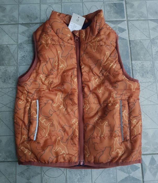 Жилетка для хлопчика 110 розміру