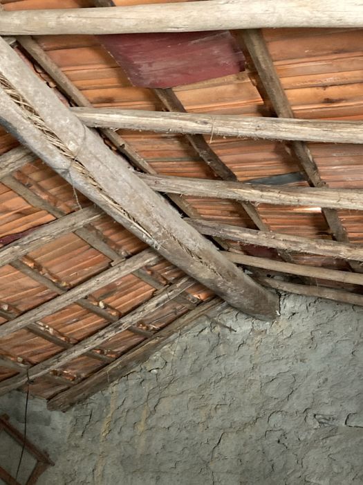 Armazem / Garagem para venda na Junceira - Peral - Proenca a Nova