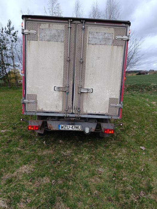 Mercedes 311D kontener