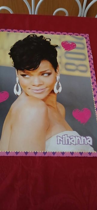 Poster Rihanna, novo