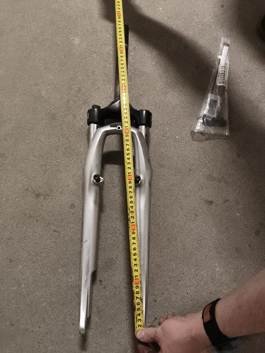 Widelec rowerowy  kola 28 cali,rura 28.5 mm