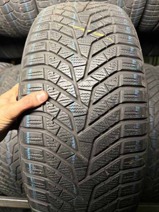 235/55 R19 Yokohama 4шт