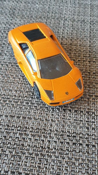 Metalowa miniaturka Lamborghini - Burago