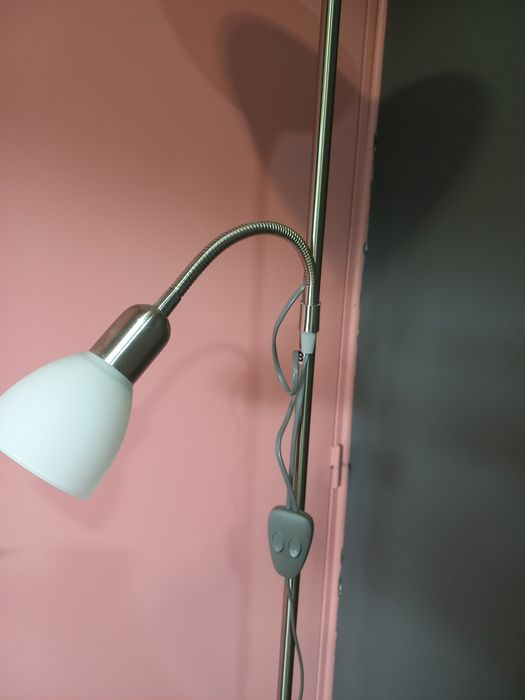 Candeiro de pé novo