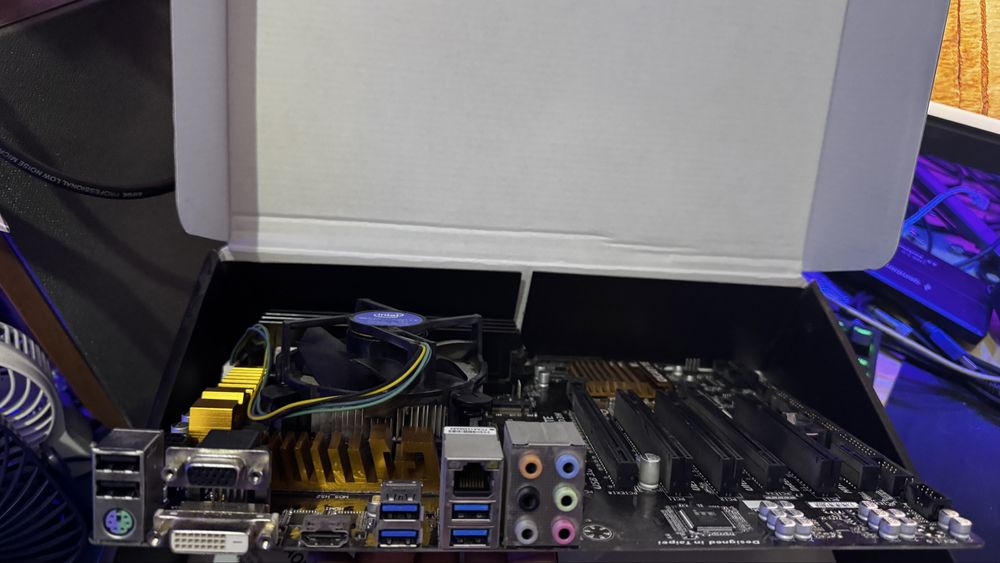 Intel I7 4790 + Gigabyte GA-H97-D3H + 32GB DDR3 1600Mhz