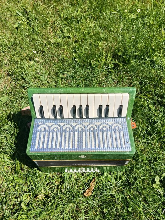 Instrument Harmonia mała rosyjska