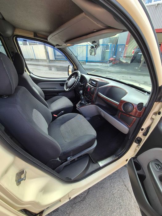 Продам авто Фіат Добло 2008 року