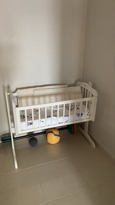 Berço se balanço branco 0a6 meses