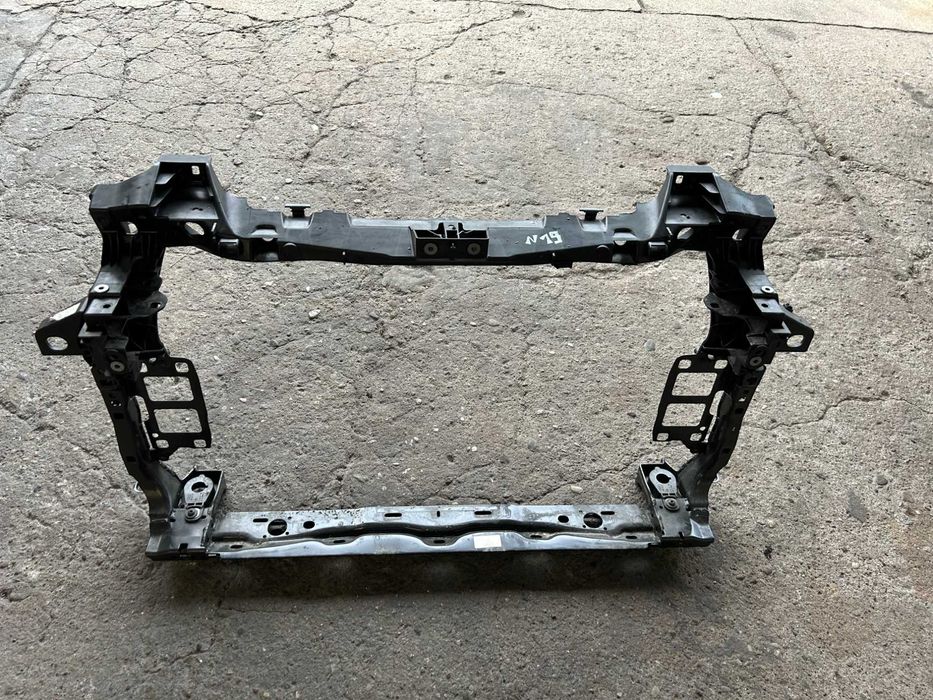 Pas przedni VW Touareg 2017- 760805588K