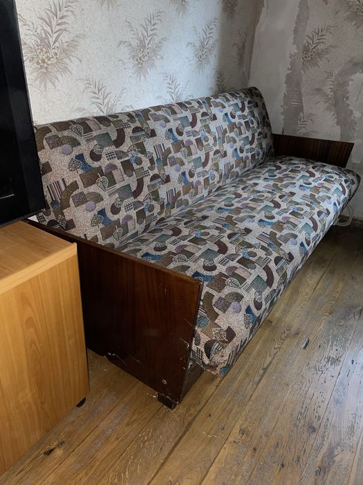 Продаю диван. Б/у.