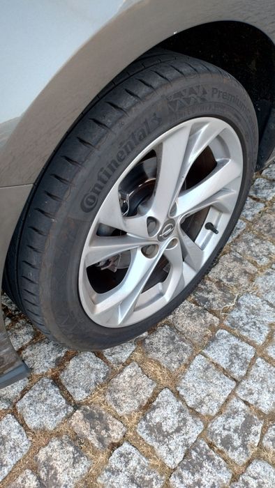 Opel Astra K Sports Tourer 2018 (Gasóleo) — 235.000 km