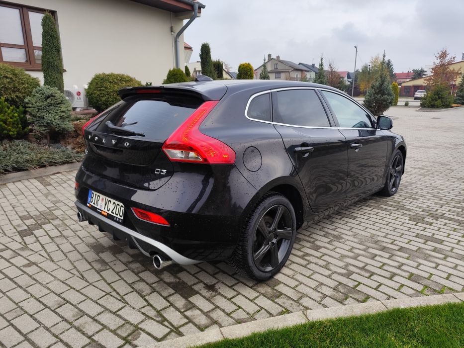 VOLVO V40 R-Design 2.0 D3 150ps,Świeżo sprowadzony,Serwis do końca.