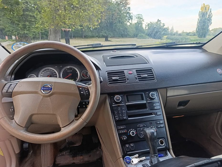 Volvo ХС90 для військових