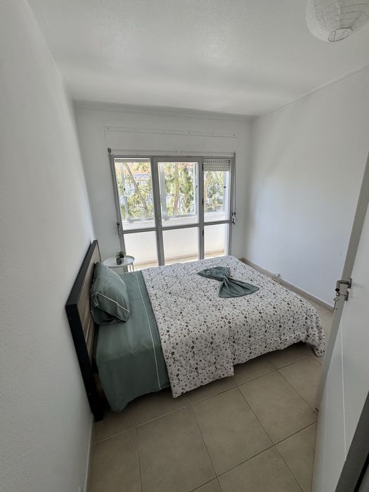 Aluga-se Quarto em Mira Sintra Solteiro ou Casal