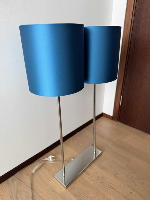 Candeeiro com abajur duplo azul (Interdesign)