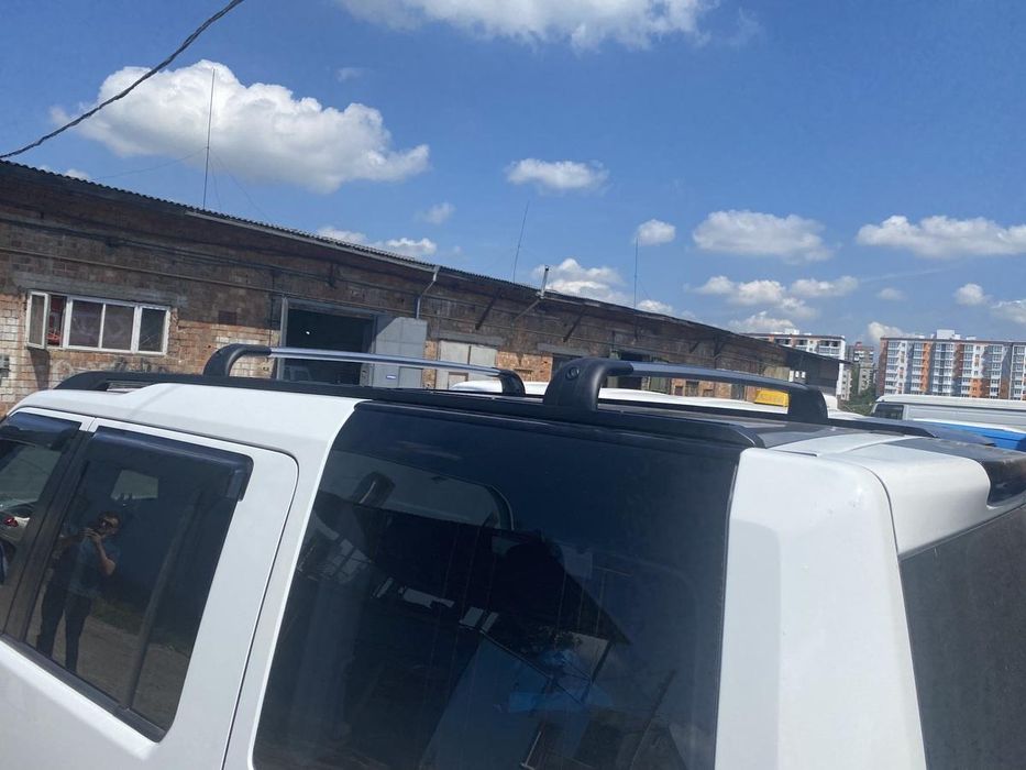 Land Rover Discovery IV 2009-2017 Перемички на оригінальні рейлінги 2