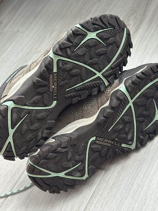 трекінгове взуття Merrell Rockbit Cove 39-39,5 р.