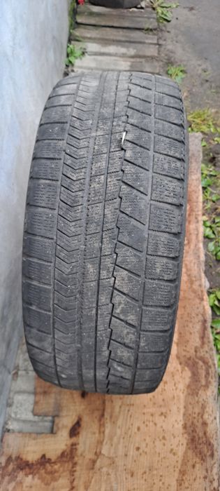 Продам гумму Bridgestone Blizzak VRX 225/50/17