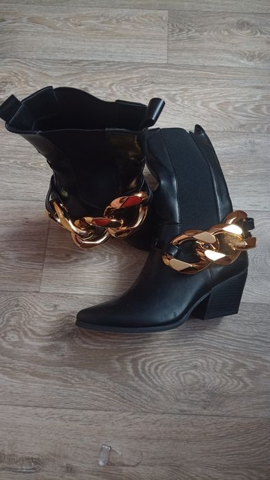 Kozaki 40 czarne nowe