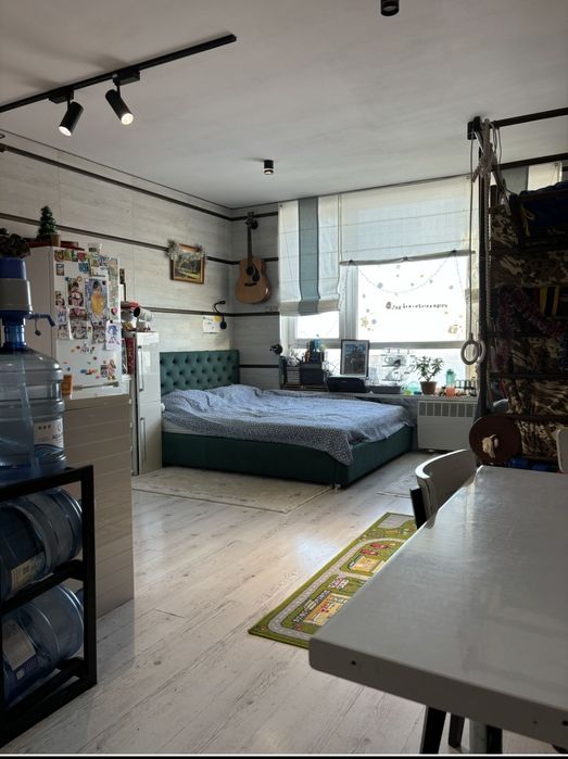 Продам 1 кім квартиру! ЖК Метрополія , метро Вирлиця 3 хвилини пішки!