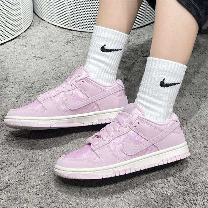 Кросівки Nike Dunk Regal Pink low / найк данк лоу рожеві кросівочки