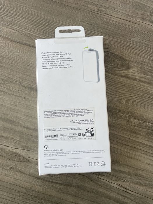 Oryginalny etui na IPhone 16 Plus