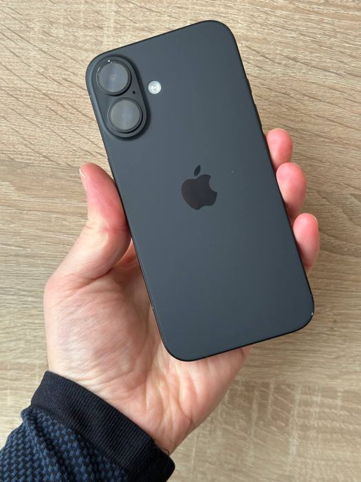 Продам IPhone 16 128 Neverlock