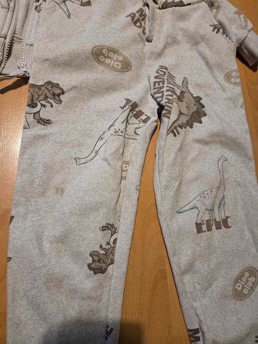 Dres chlopiecy rozmiar 122