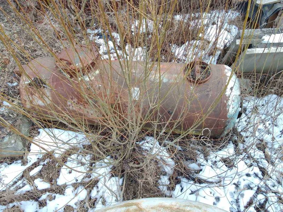 Продам 2(дві) вертикальні ємності обємом 60м3, вагою 4,5тн. та інш.