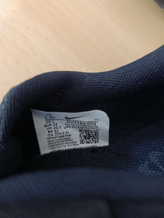 Кросівки Nike Air Max Motif 33 розмір