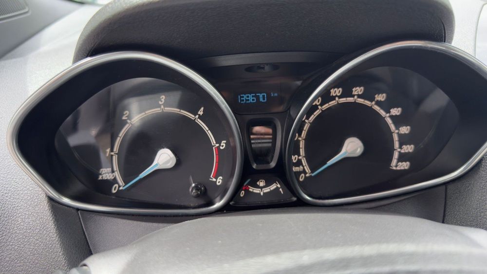 Ford Tourneo Courier 1.5 TDCi Titanium