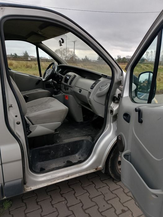 Vivaro 1.9 dti 2003 r.