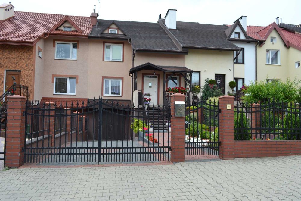 sprzedam dom w zabudowie szeregowej