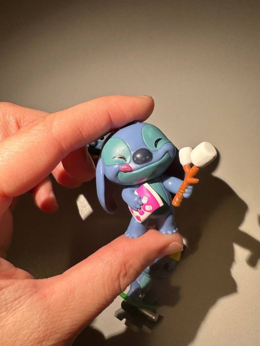 Фігурка-сюрприз у капсулі ананасу Stitch S5 - Стіч