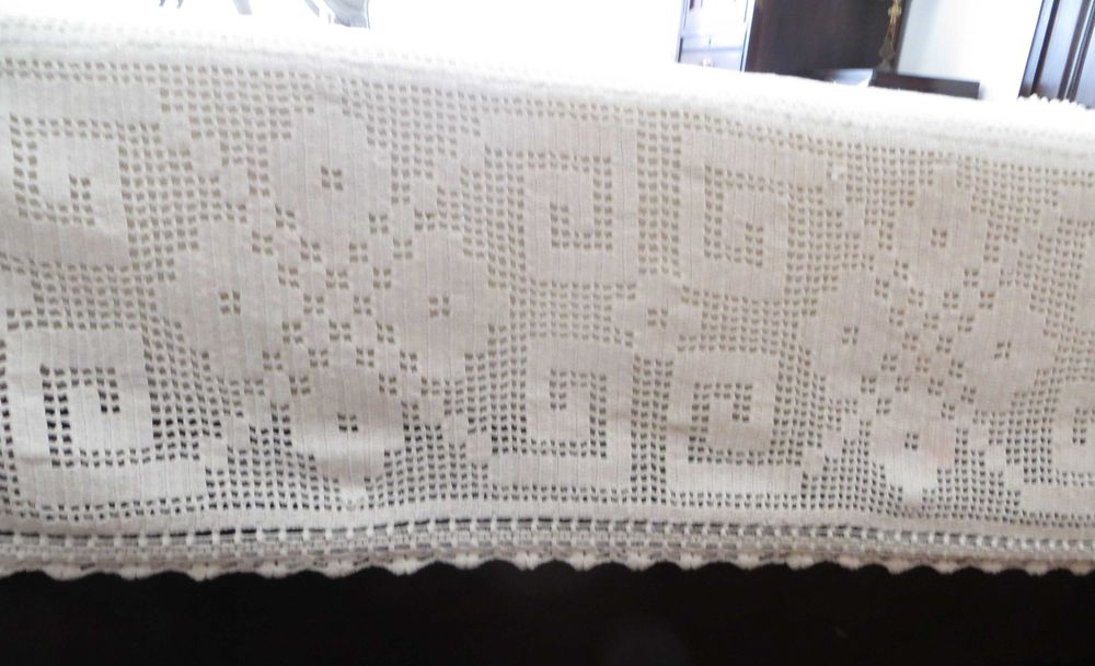 Antiguidades Colcha Tricot feita á mão 2,40x1,90 Metros - Estado Novo