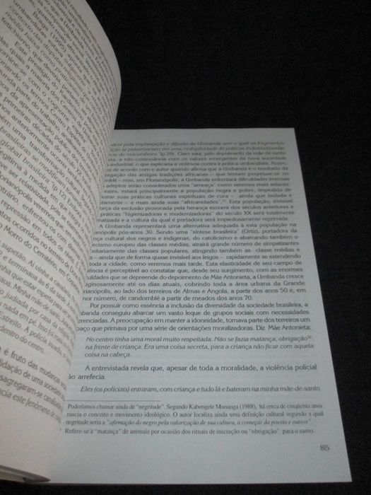 Livro Com a bandeira e Oxalá! Cristiana Tramonte