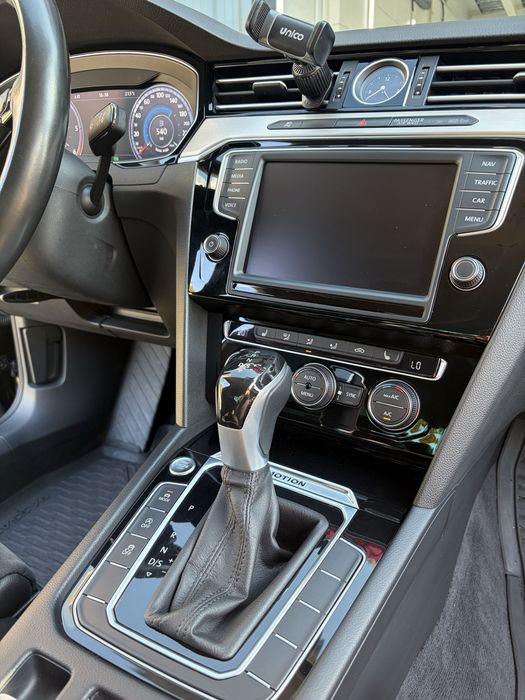 Volkswagen Passat  B8.  2015